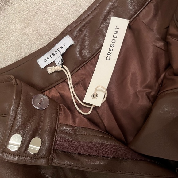Crescent Chocolate Brown Faux Leather Highrise
Shorts Size M - Picture 8 of 8
